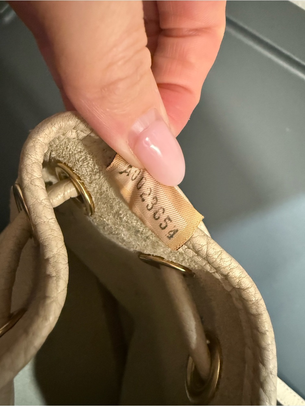 Rare Bone Dooney Leather Drawstring Bucket Bag in Cream - Picture 5 of 5